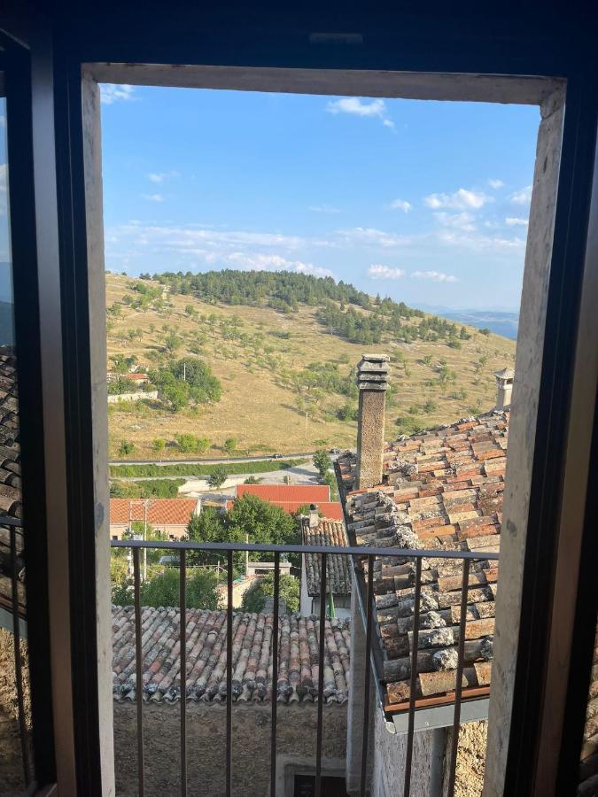 La Casa Di Mezzo Villa Calascio Kültér fotó